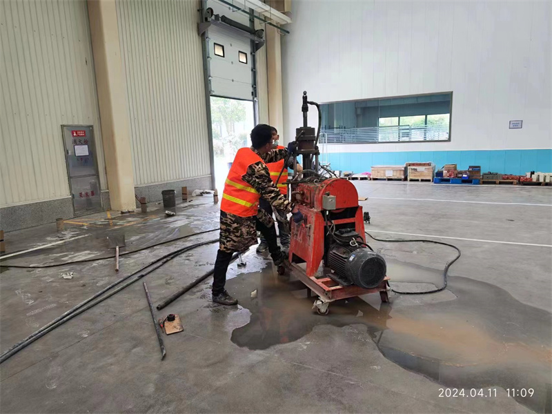 荔波厂房地面下沉塌陷注浆加固施工